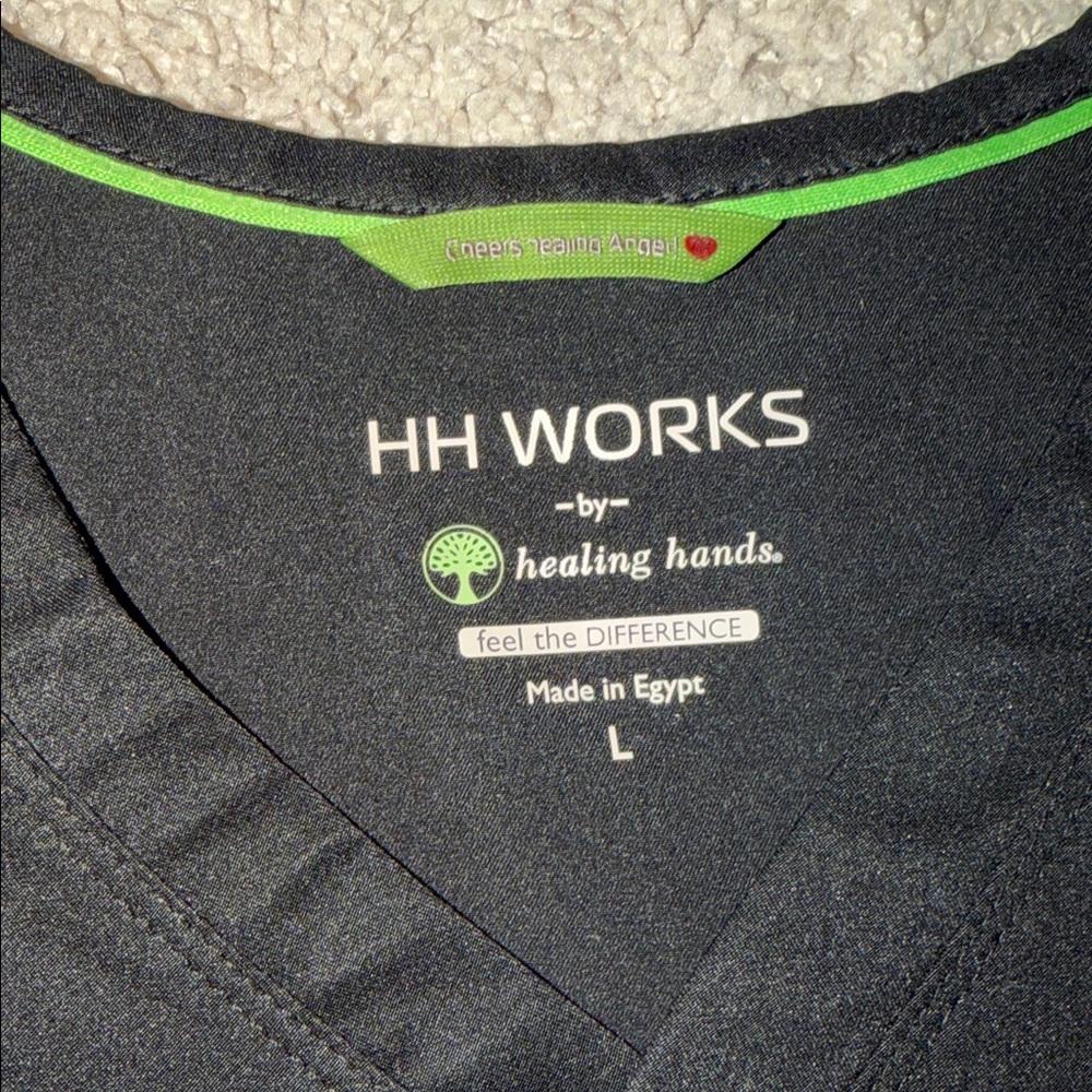Healing Hands Black Scrub Top and Pants Set Large - Picture 4 of 5